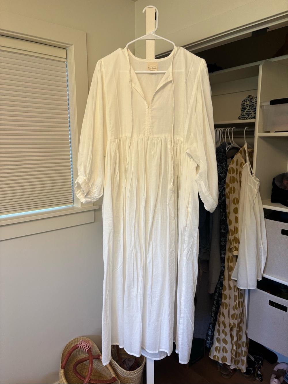 House of Sundar Sara dress - Picture 2 of 5